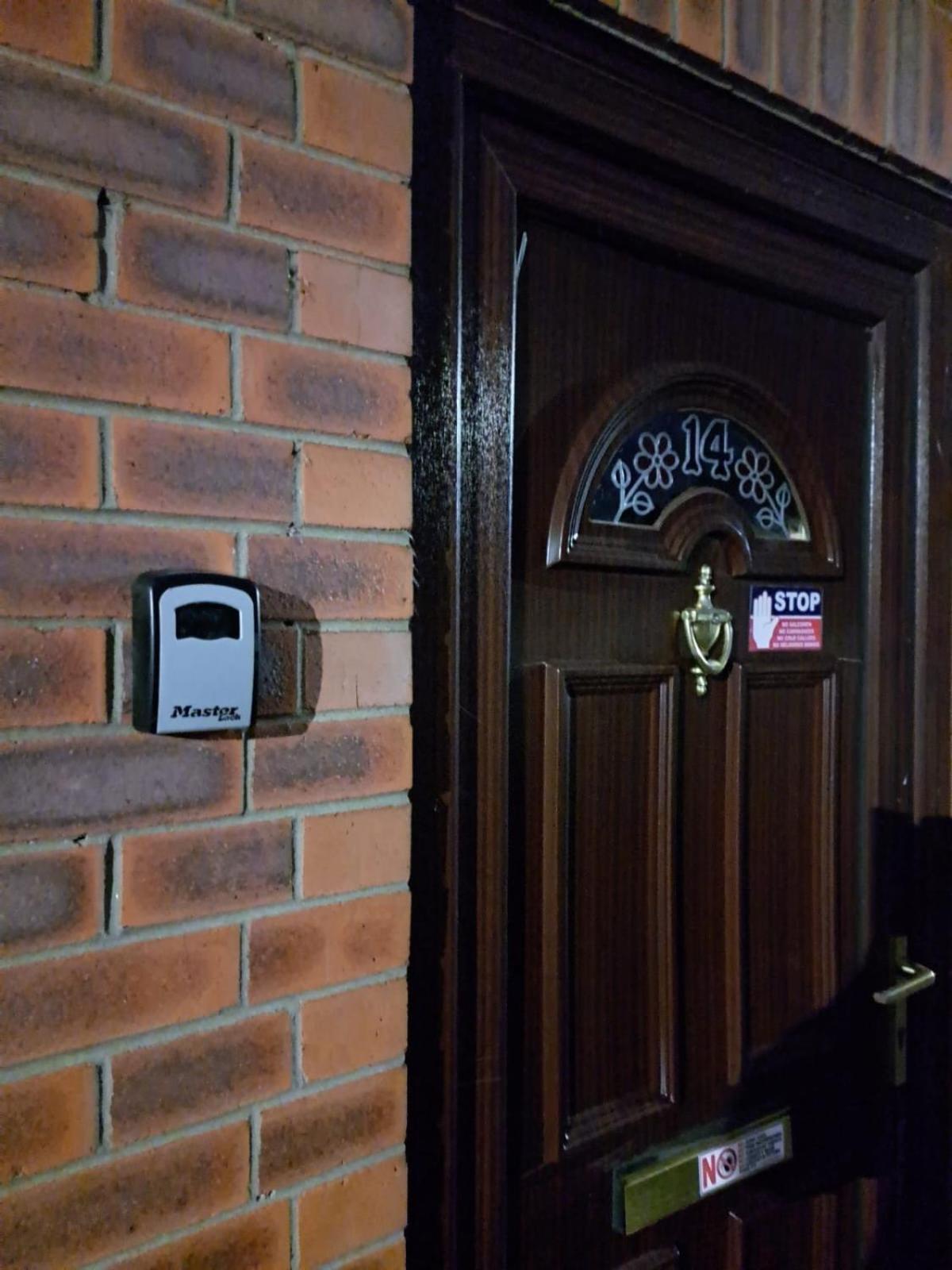 New Fully Furnished Cosy Home Balderton Bagian luar foto